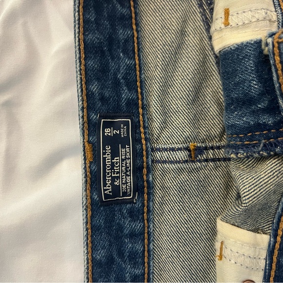 A-line Jean Skirt. Abercrombie - Picture 6 of 9